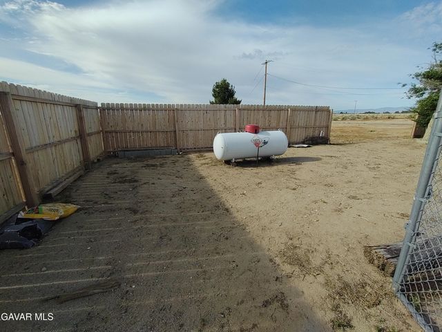 4987 Elder Avenue, Rosamond, CA 93560