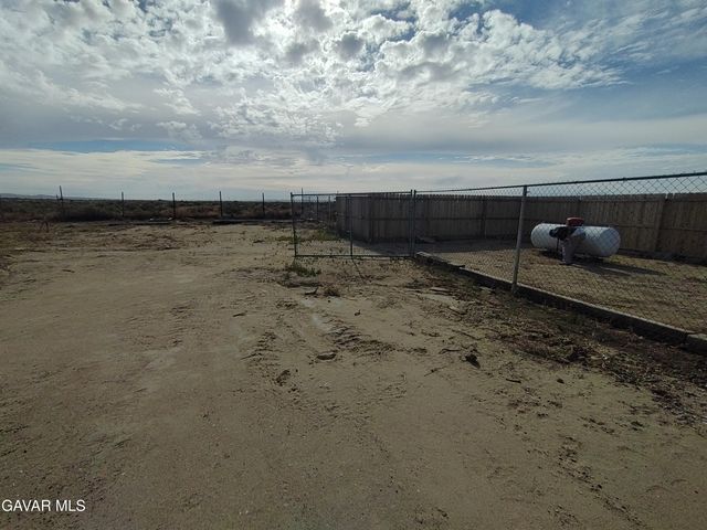 4987 Elder Avenue, Rosamond, CA 93560