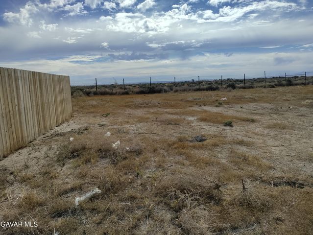 4987 Elder Avenue, Rosamond, CA 93560