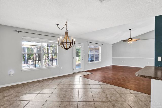 7604 Brewster St, Navarre, FL 32566