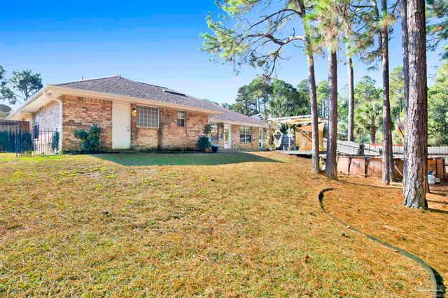 7604 Brewster St, Navarre, FL 32566