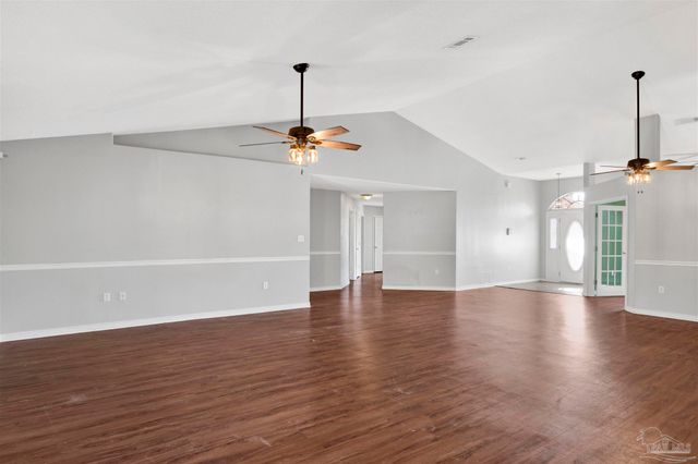 7604 Brewster St, Navarre, FL 32566