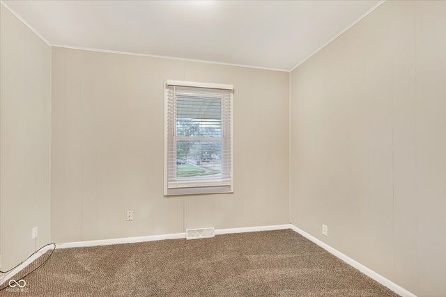 307 Crestview Court, Chesterfield, IN 46017