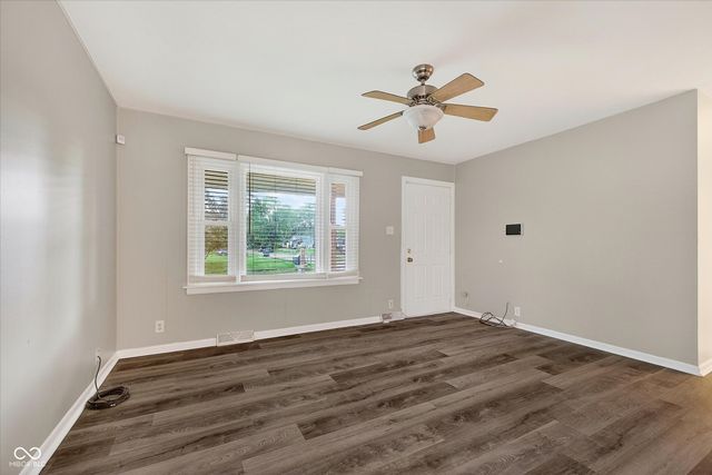307 Crestview Court, Chesterfield, IN 46017