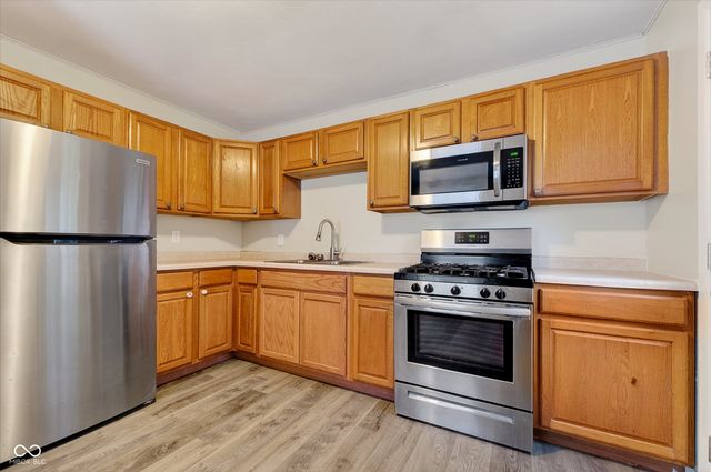 307 Crestview Court, Chesterfield, IN 46017