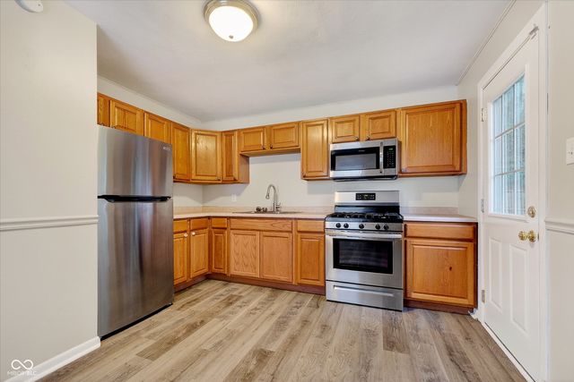 307 Crestview Court, Chesterfield, IN 46017