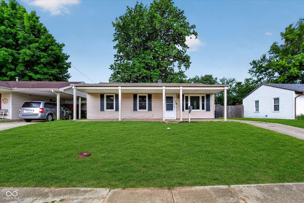 307 Crestview Court, Chesterfield, IN 46017