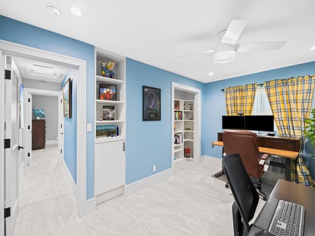 2754 NE 31st Court, Lighthouse Point, FL 33064