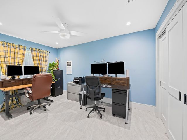 2754 NE 31st Court, Lighthouse Point, FL 33064