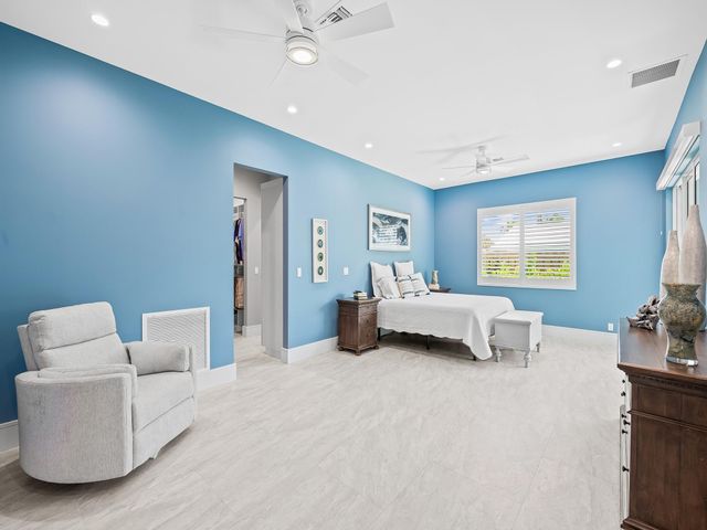 2754 NE 31st Court, Lighthouse Point, FL 33064