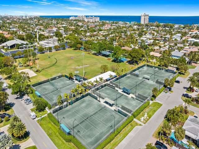 2754 NE 31st Court, Lighthouse Point, FL 33064