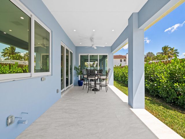 2754 NE 31st Court, Lighthouse Point, FL 33064