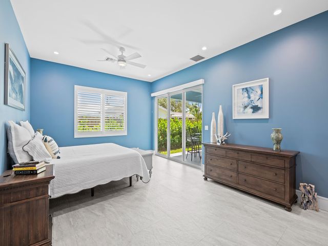 2754 NE 31st Court, Lighthouse Point, FL 33064