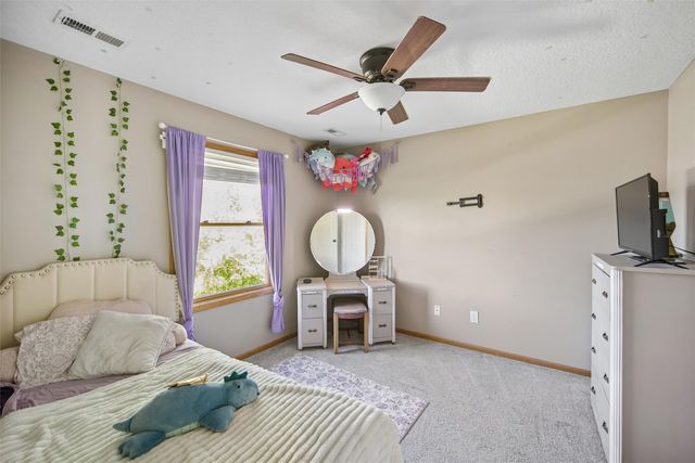 1710 3rd Avenue SE, Altoona, IA 50009