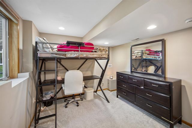 1710 3rd Avenue SE, Altoona, IA 50009
