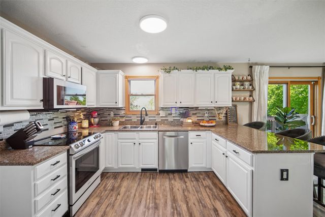 1710 3rd Avenue SE, Altoona, IA 50009