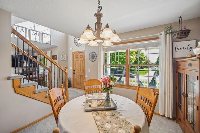 1710 3rd Avenue SE, Altoona, IA 50009