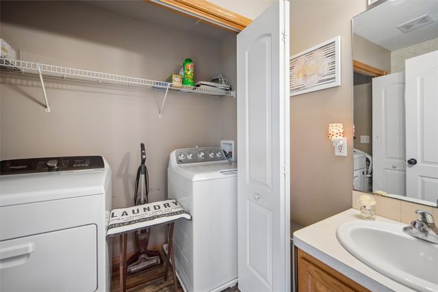 1710 3rd Avenue SE, Altoona, IA 50009
