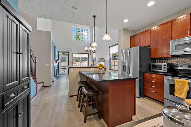 18062 Kindred Court, Lakeville, MN 55044