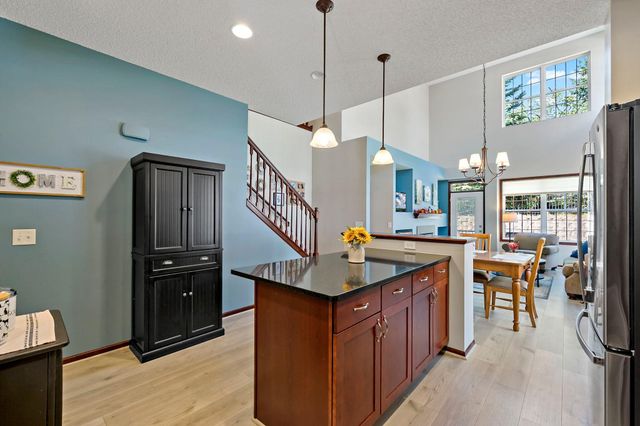 18062 Kindred Court, Lakeville, MN 55044
