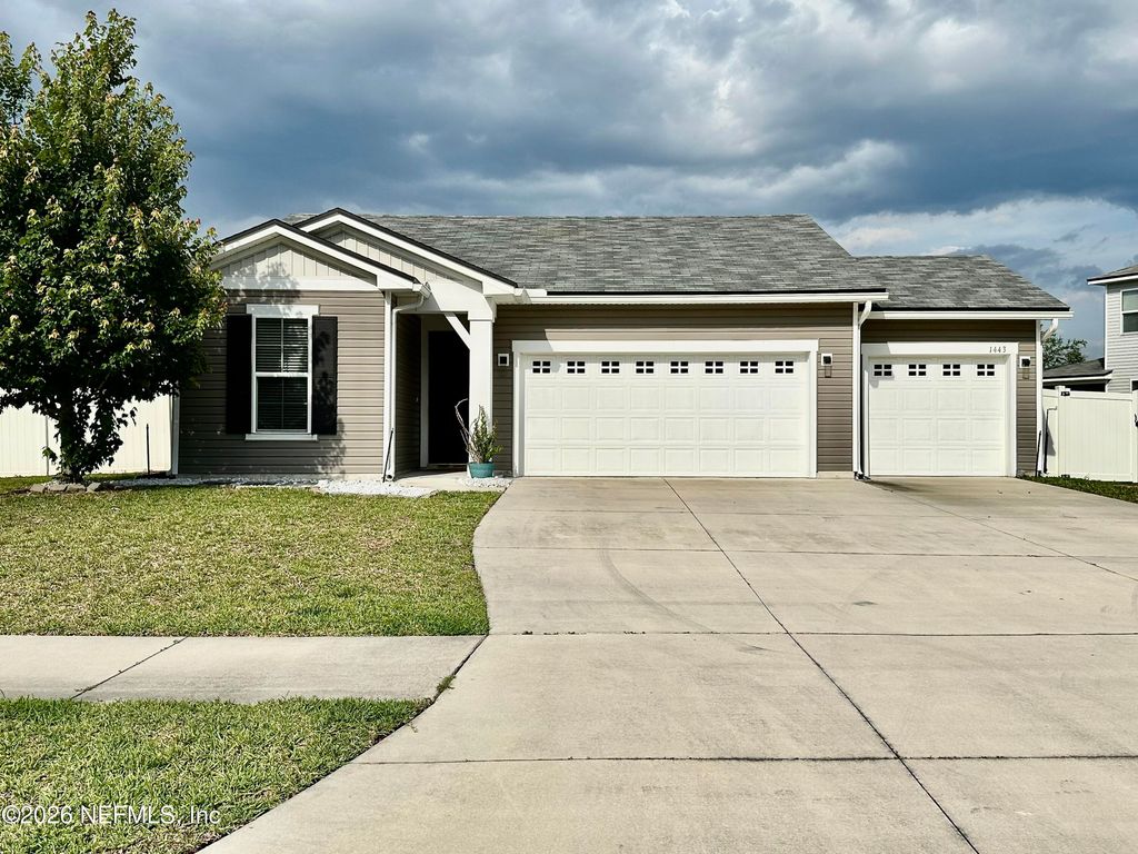 1443 TROPICAL PINE COVE Cove, Middleburg, FL 32068