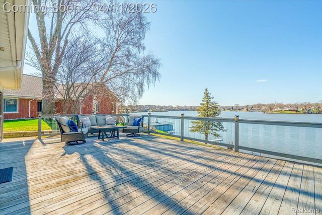 47969 Merle Court, Van Buren Charter Township, MI 48111