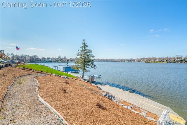 47969 Merle Court, Van Buren Charter Township, MI 48111