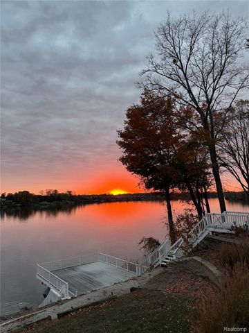 47969 Merle Court, Van Buren Charter Township, MI 48111