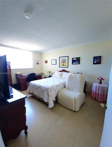 11715 SW 18th Street 506, Miami, FL 33175