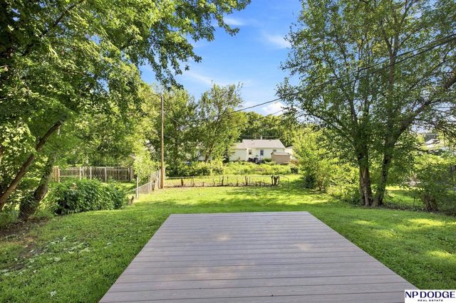 5846 Sahler Street, Omaha, NE 68104