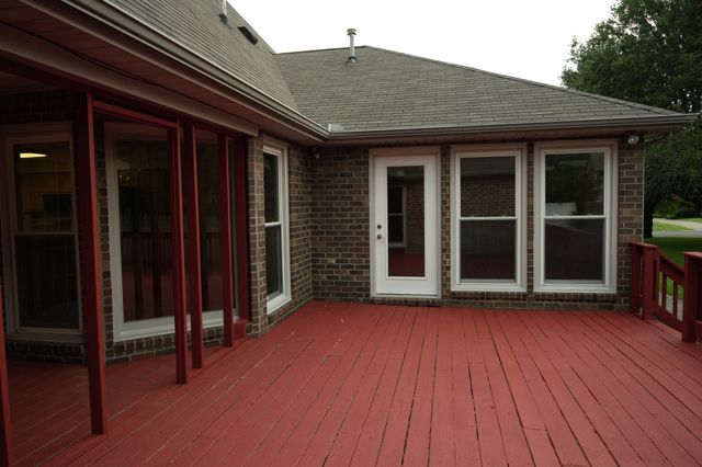 2810 Regenwood Dr, Murfreesboro, TN 37129