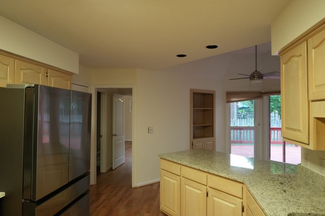 2810 Regenwood Dr, Murfreesboro, TN 37129