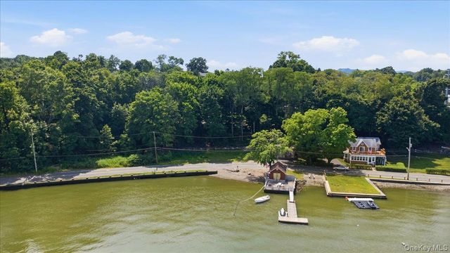 39 Beach Road, Stony Point, NY 10980