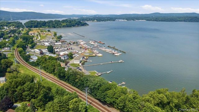 39 Beach Road, Stony Point, NY 10980