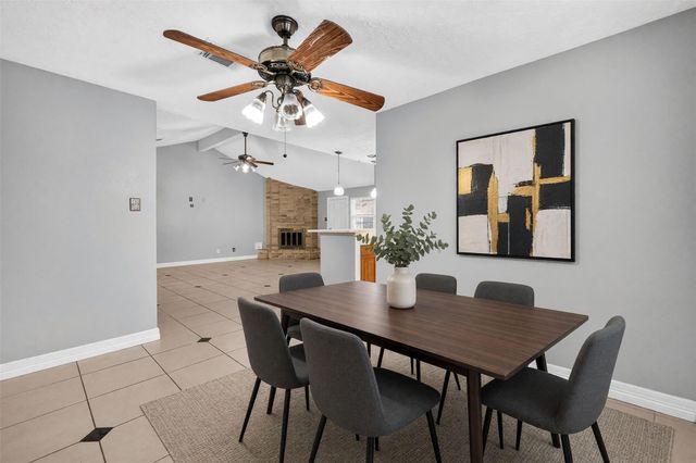 3714 Parkridge Glen Drive, Houston, TX 77082