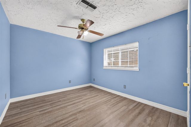 3714 Parkridge Glen Drive, Houston, TX 77082