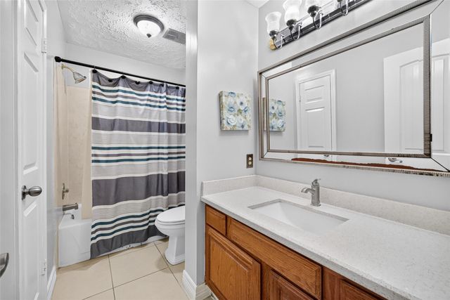 3714 Parkridge Glen Drive, Houston, TX 77082