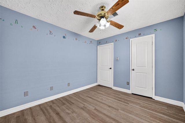 3714 Parkridge Glen Drive, Houston, TX 77082