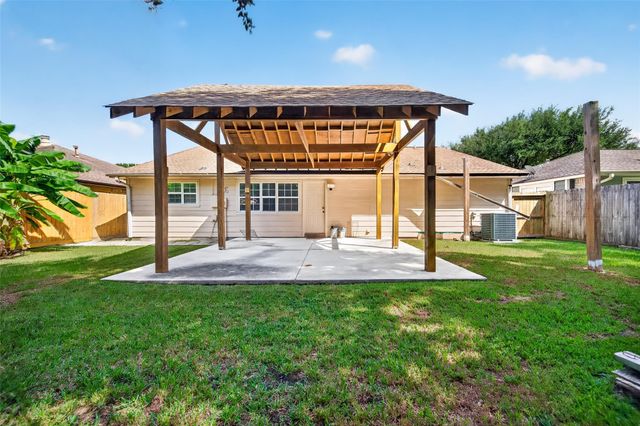 3714 Parkridge Glen Drive, Houston, TX 77082