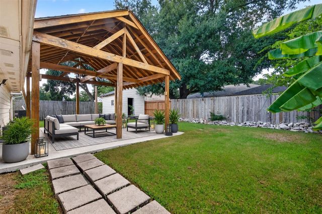 3714 Parkridge Glen Drive, Houston, TX 77082