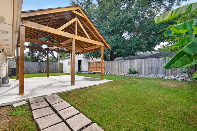 3714 Parkridge Glen Drive, Houston, TX 77082