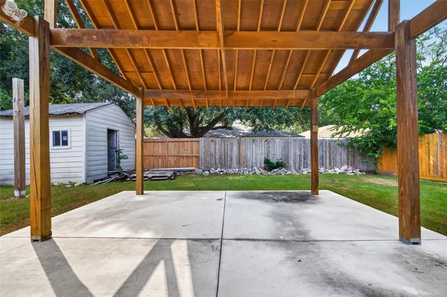3714 Parkridge Glen Drive, Houston, TX 77082