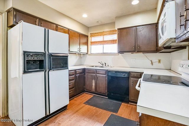 2500 Glenmary Ave APT 303, Louisville, KY 40204