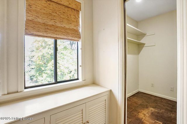 2500 Glenmary Ave APT 303, Louisville, KY 40204
