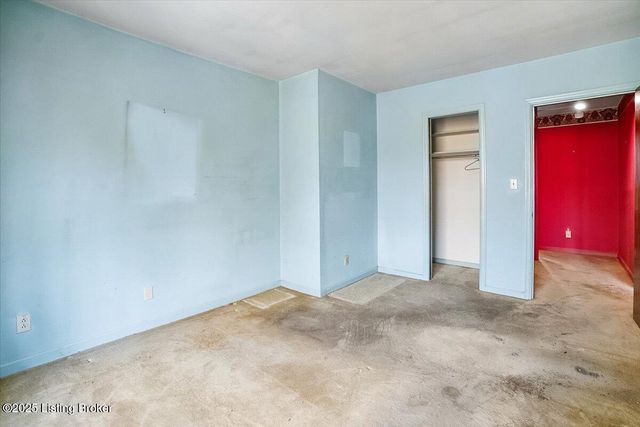 2500 Glenmary Ave APT 303, Louisville, KY 40204