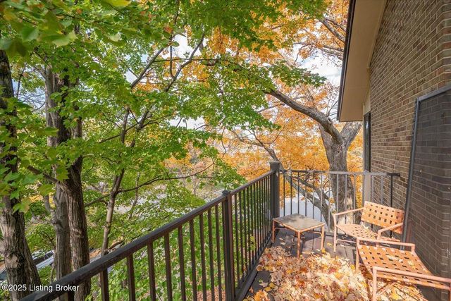 2500 Glenmary Ave APT 303, Louisville, KY 40204