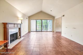 2500 Glenmary Ave APT 303, Louisville, KY 40204