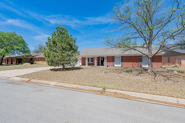 2818 Frontier Dr, Midland, TX 79705