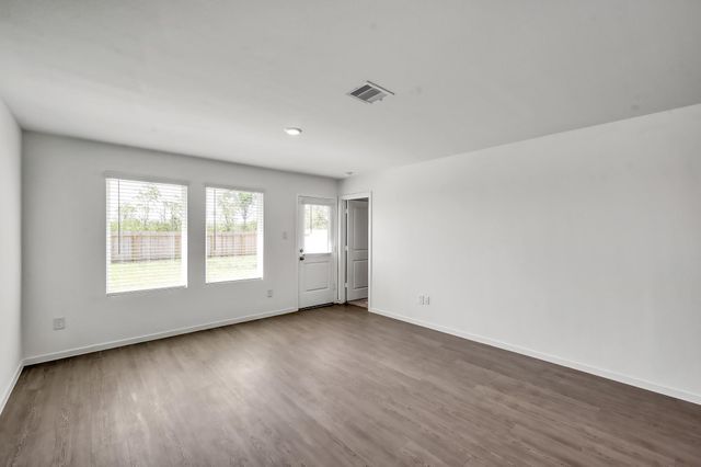 29635 Knollwood Bay Road, Waller, TX 77484