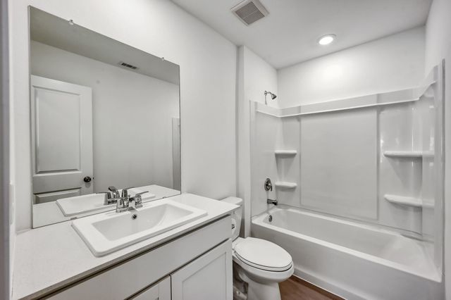 29635 Knollwood Bay Road, Waller, TX 77484